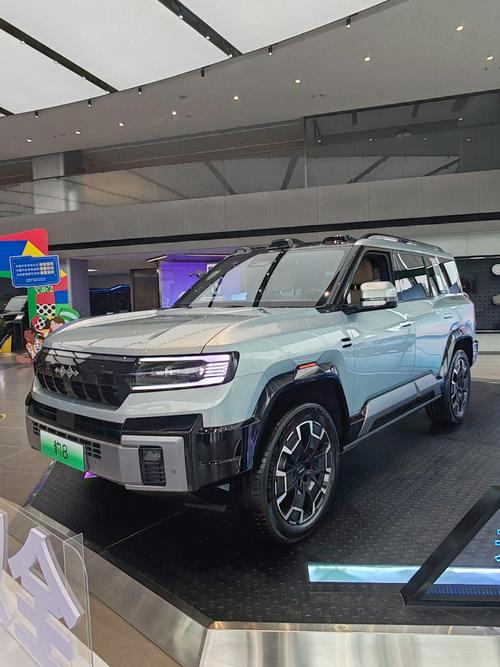 深圳223比亚迪方程豹硬派越野的爆款，英菲尼迪35周年与你共成长